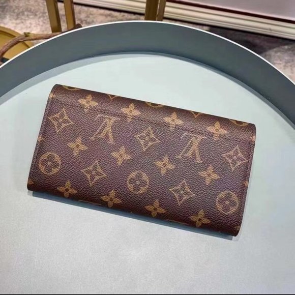 LV Wallet Monogram - Picture 2 of 8